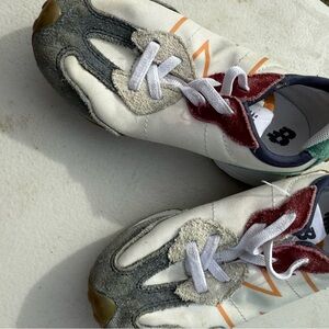 Toddler US 9 New Balance 327